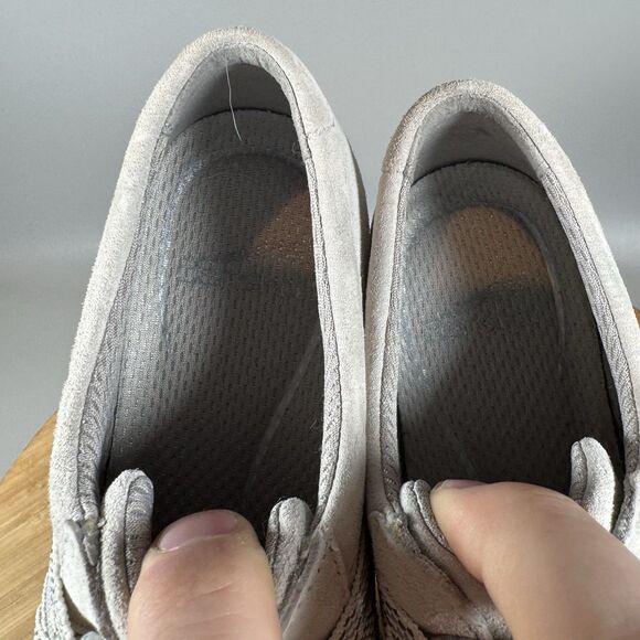 S Dansko Honor Sneakers Grey Suede Elastic Laces Women’s Size EU 37 US 6.5-7 - Picture 7 of 8